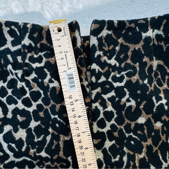 Noisy May. Size small - Picture 11 of 16